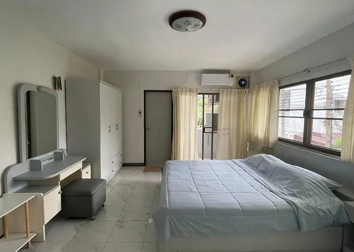 Manoo House E Bangkok